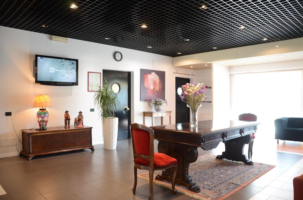 ורג'אטה Green Hotel Motel מראה חיצוני תמונה